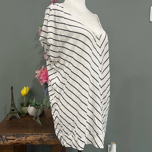 Denver Hayes Striped Top - Picture 5 of 11